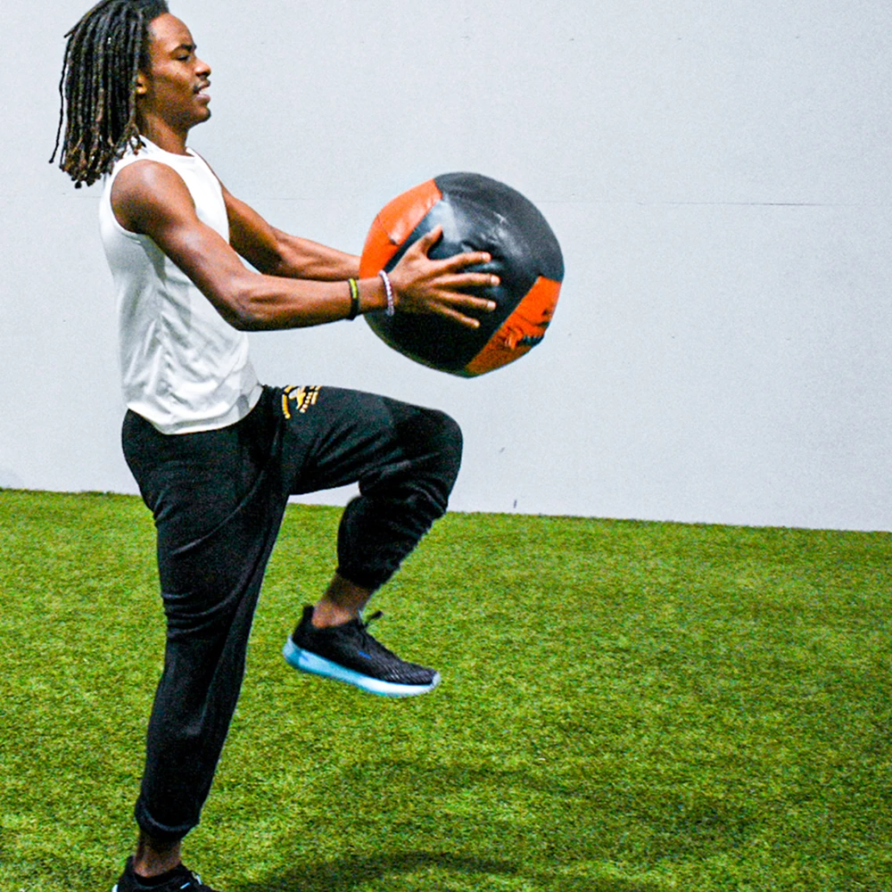 20min Athletic Conditioning w/ a Med Ball V3